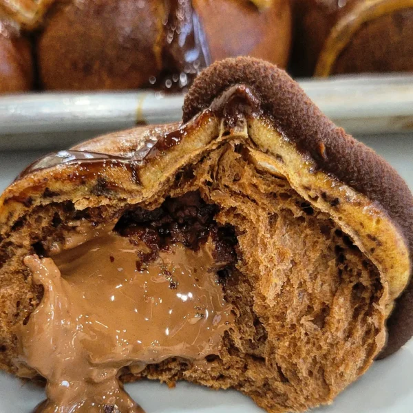 Chocolate Hot Cross Buns (6)