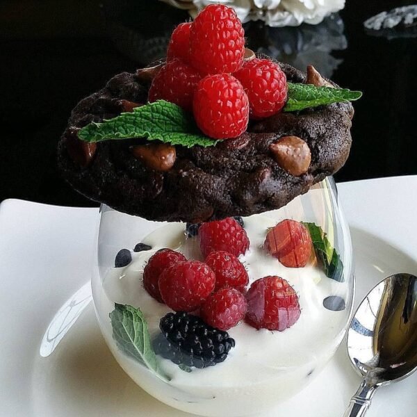 Double Dark Chocolate Chip Cookies (6)